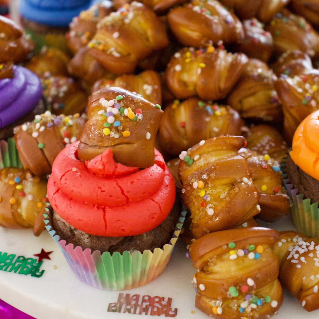 One-Timer Bites Soft Pretzel Box - Happy Birthday